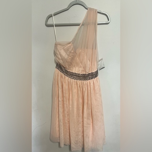 BONGO Dresses & Skirts - Bongo Homecoming dress NEw